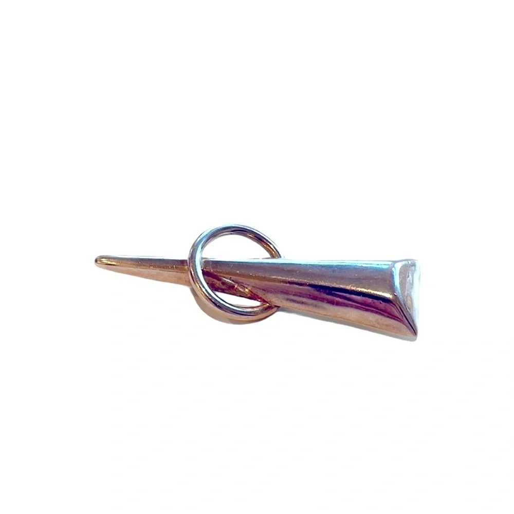 Vintage Sterling Silver Pin. EUC